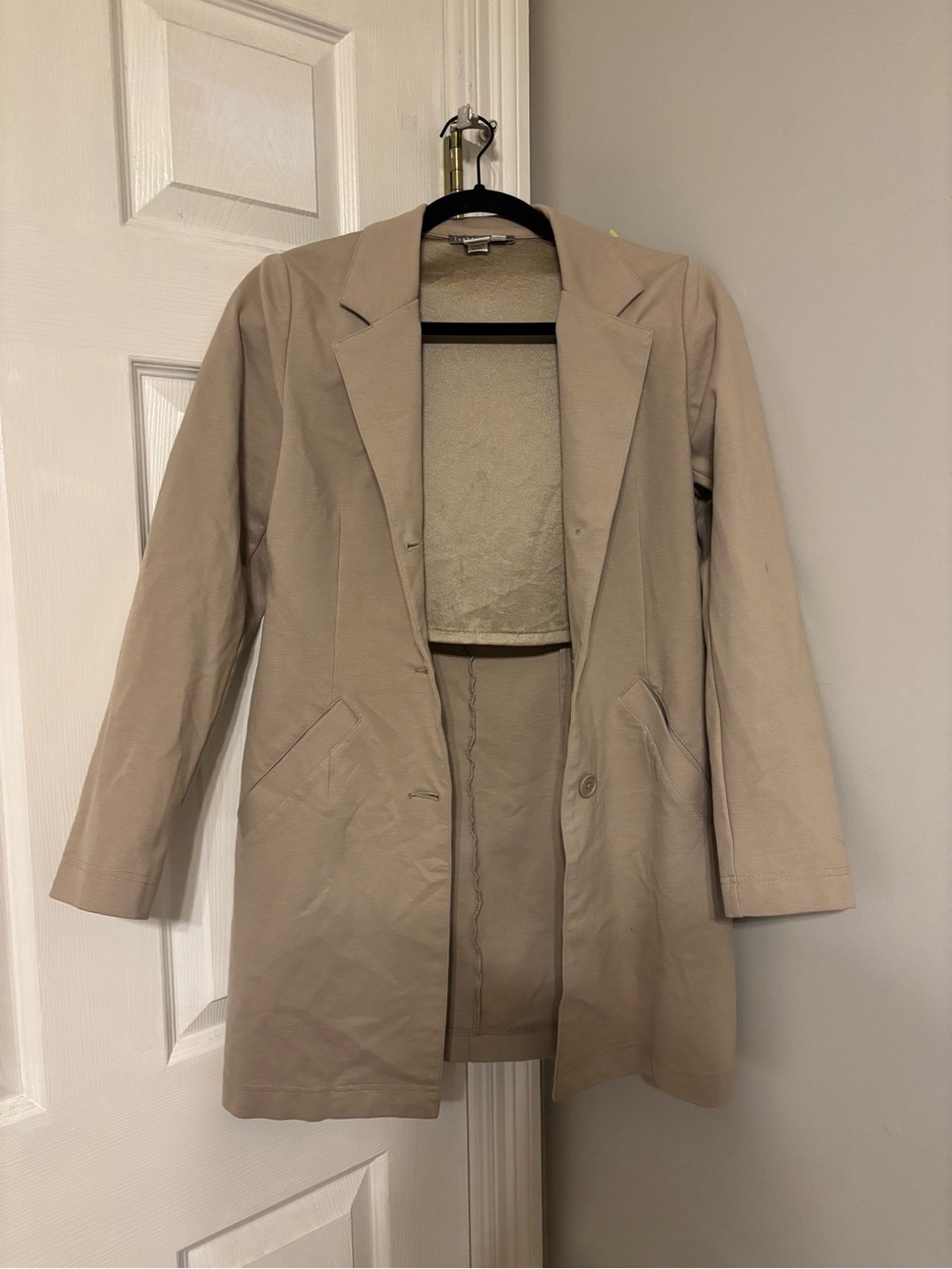 Isabella Bird Women’s Beige Classic Tailored Trench Coat Size M